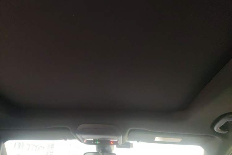 Used Cadillac XT6 2022 2.0T 7-Seater Two-Wheel Drive Luxury Version Headliner