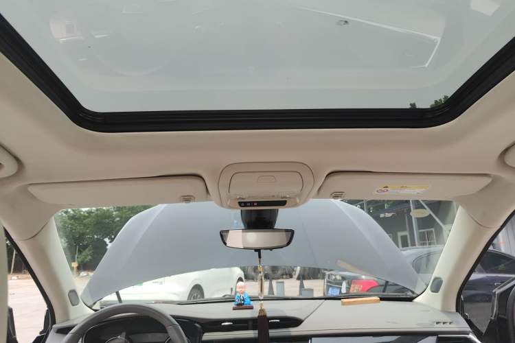 Used Cadillac XT6 2022 2.0T Six-Seater Four-Wheel Drive Luxury Version Headliner