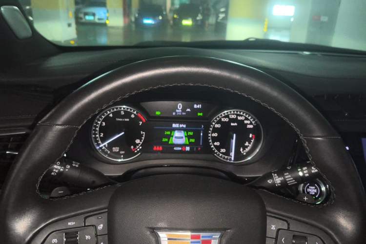 Used Cadillac XT6 2022 2.0T 7-Seater Four-Wheel Drive Luxury Standard Edition Instrument Cluster