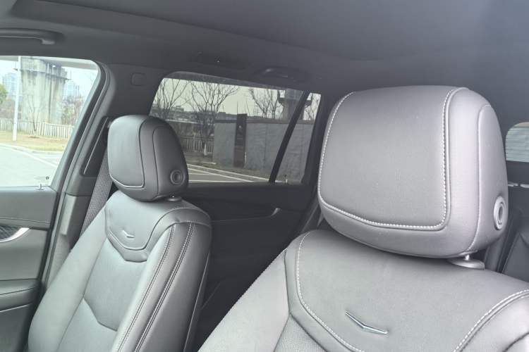 Used Cadillac XT6 2022 2.0T Six-Seater Four-Wheel Drive Luxury Version Interior 14