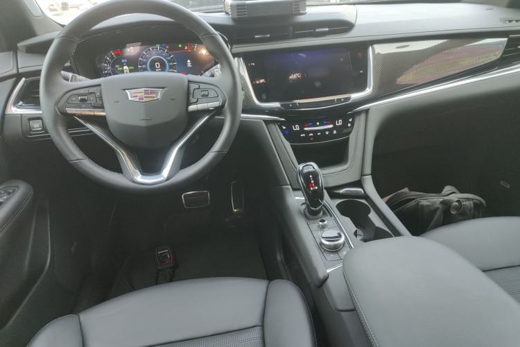 Used Cadillac XT6 2022 2.0T Six-Seater Four-Wheel Drive Luxury Version Interior 2