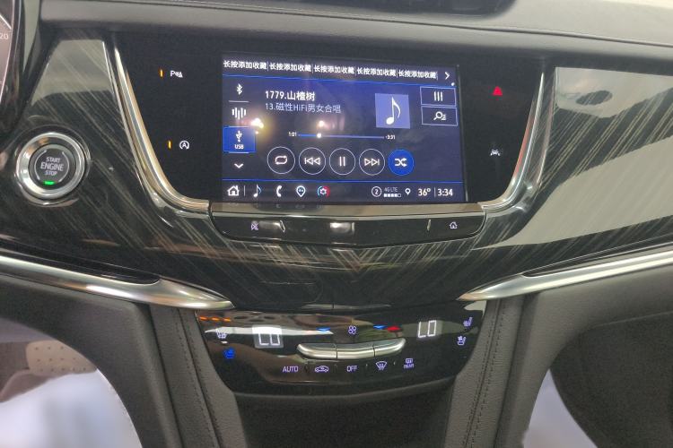 Used Cadillac XT6 2022 2.0T 7-Seater Four-Wheel Drive Luxury Standard Edition Interior 2
