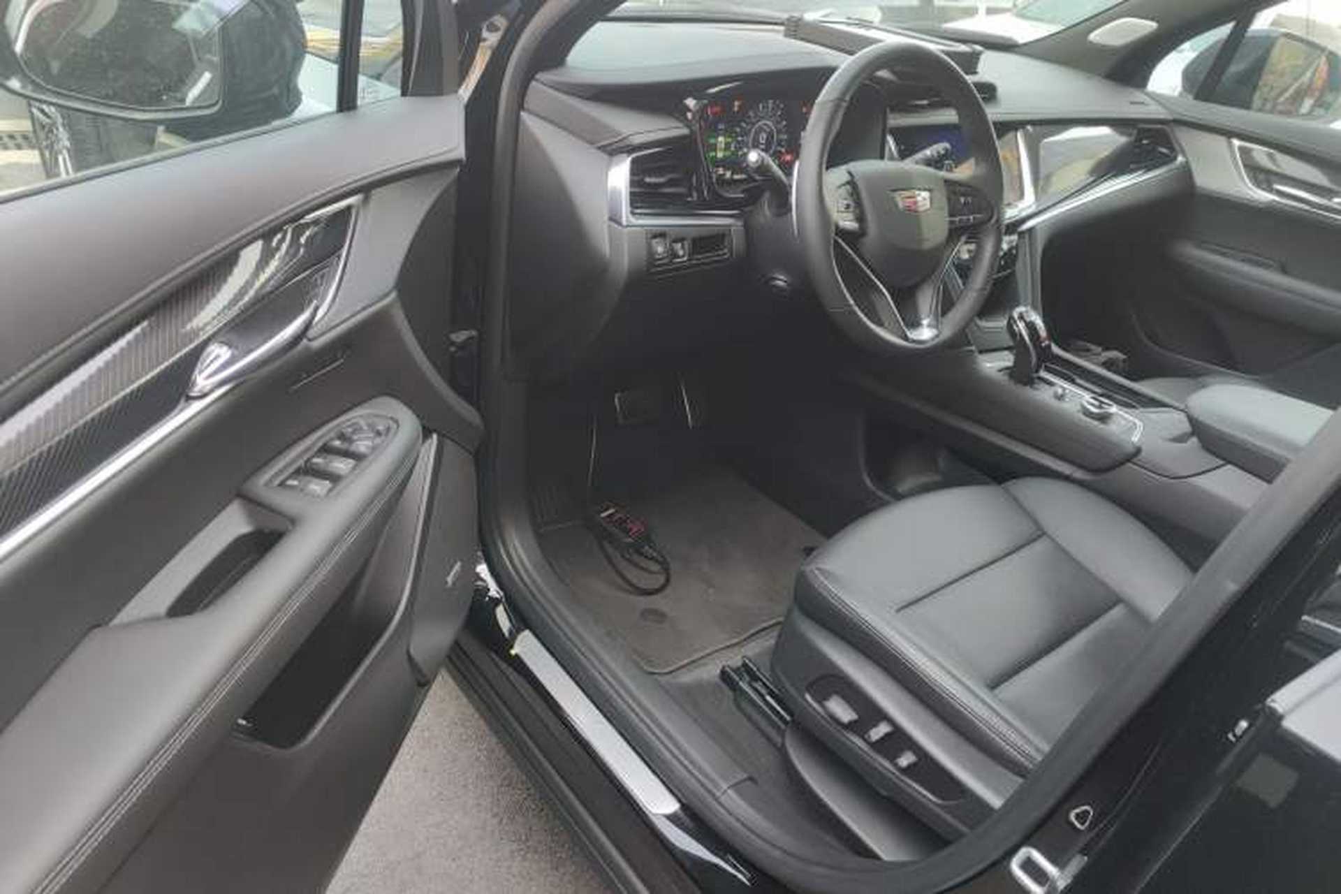 Used Cadillac XT6 2022 2.0T Six-Seater Four-Wheel Drive Luxury Version Interior 3
