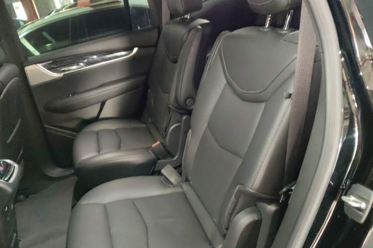 Used Cadillac XT6 2022 2.0T Six-Seater Four-Wheel Drive Luxury Version Interior 4