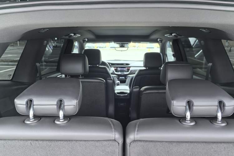 Used Cadillac XT6 2022 2.0T Six-Seater Four-Wheel Drive Luxury Version Interior 4