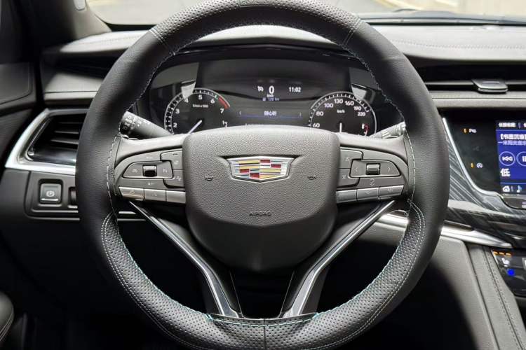 Used Cadillac XT6 2022 2.0T Six-Seater Four-Wheel Drive Luxury Version Interior 4