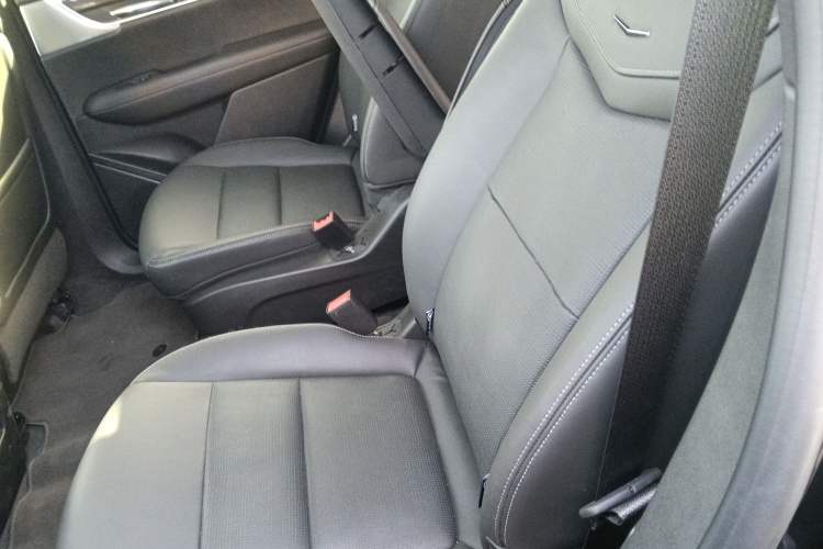 Used Cadillac XT6 2022 2.0T Six-Seater Four-Wheel Drive Luxury Version Interior 4