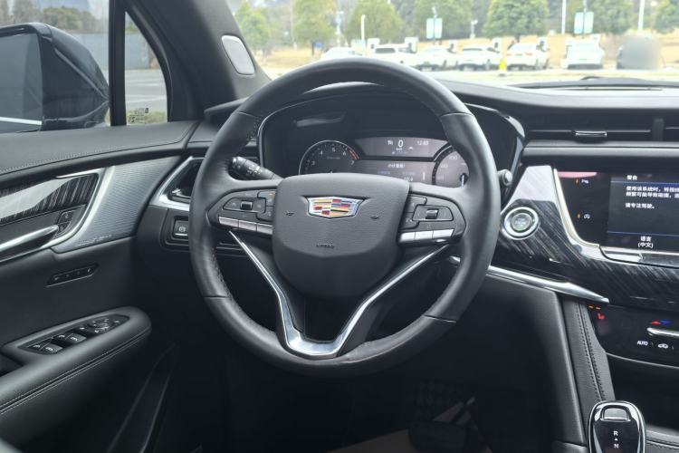 Used Cadillac XT6 2022 2.0T Six-Seater Four-Wheel Drive Luxury Version Interior 5