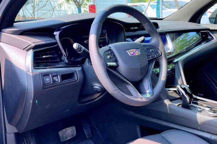 Used Cadillac XT6 2022 2.0T Six-Seater Four-Wheel-Drive Luxury Standard Edition Interior 6