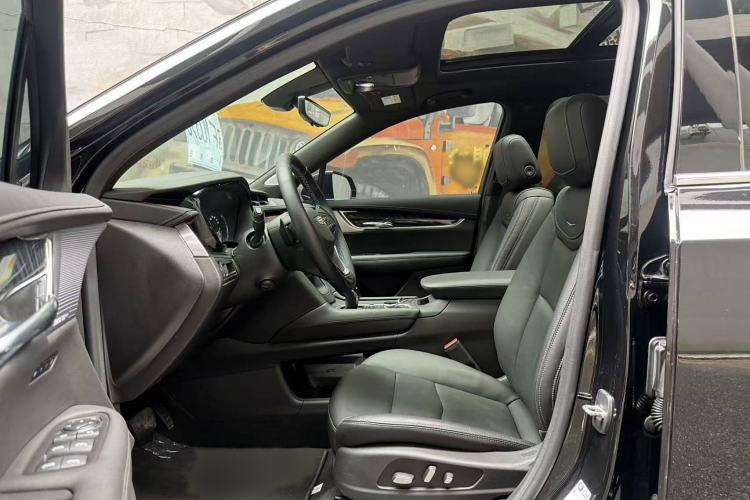 Used Cadillac XT6 2022 2.0T Six-Seater Four-Wheel Drive Luxury Version Interior 7