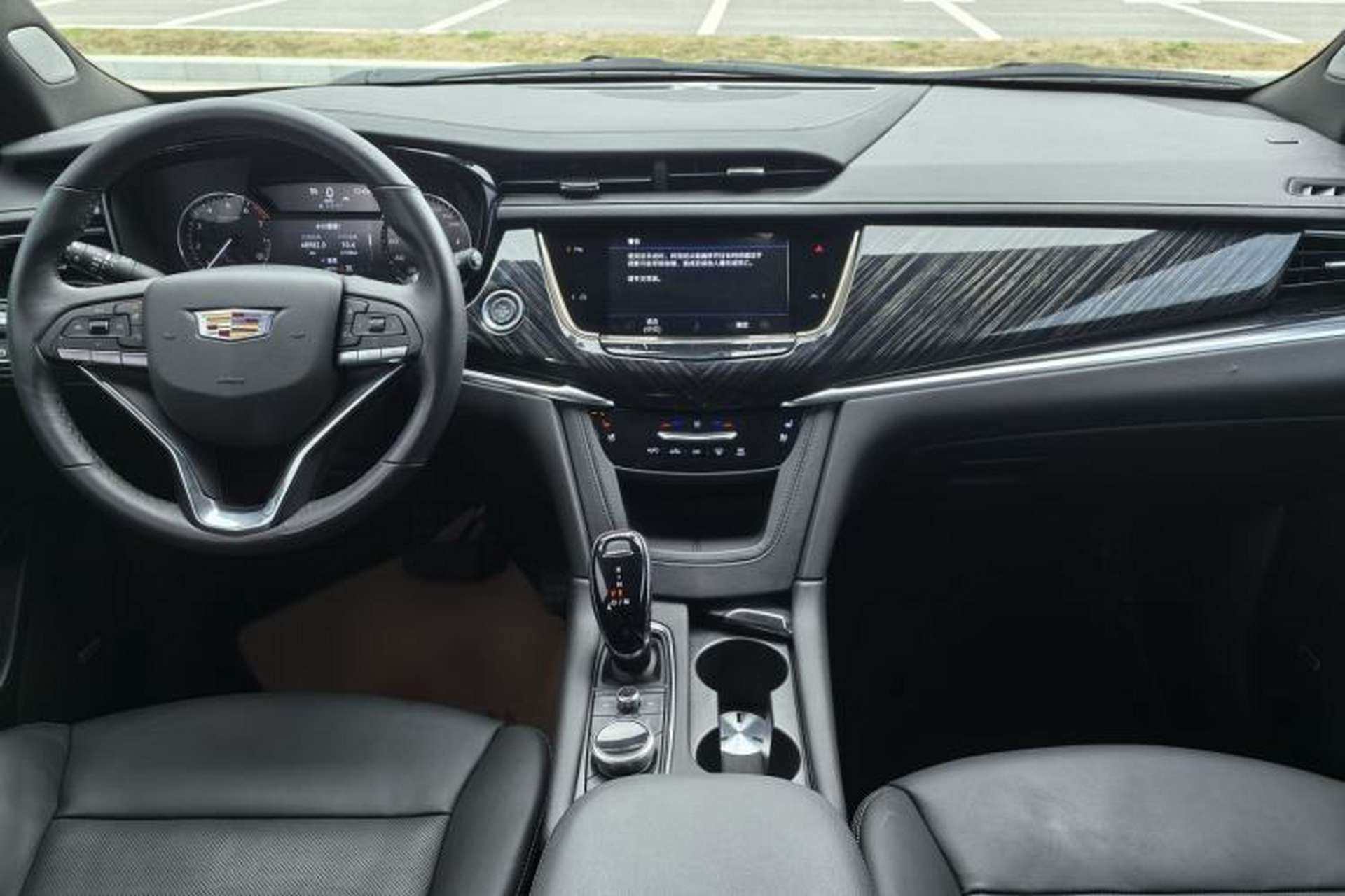 Used Cadillac XT6 2022 2.0T Six-Seater Four-Wheel Drive Luxury Version Interior 8