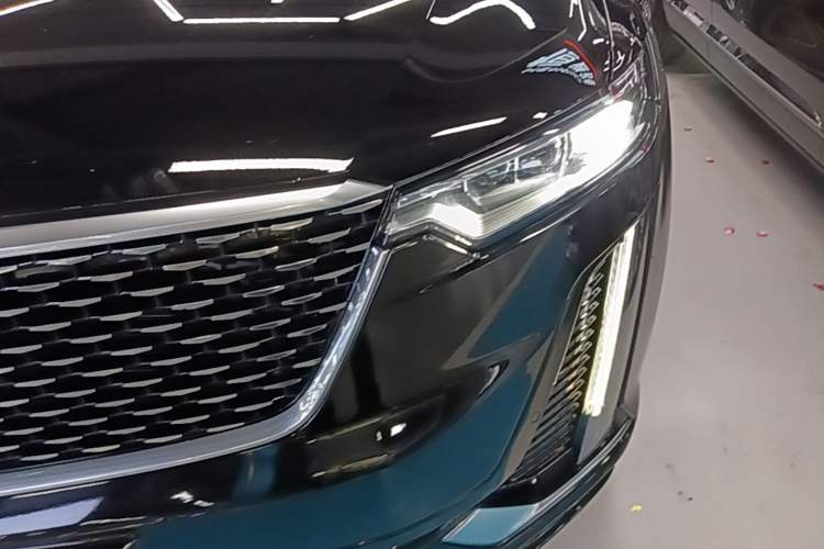 Used Cadillac XT6 2022 2.0T Six-Seater Four-Wheel-Drive Luxury Standard Edition Left Front Headlight