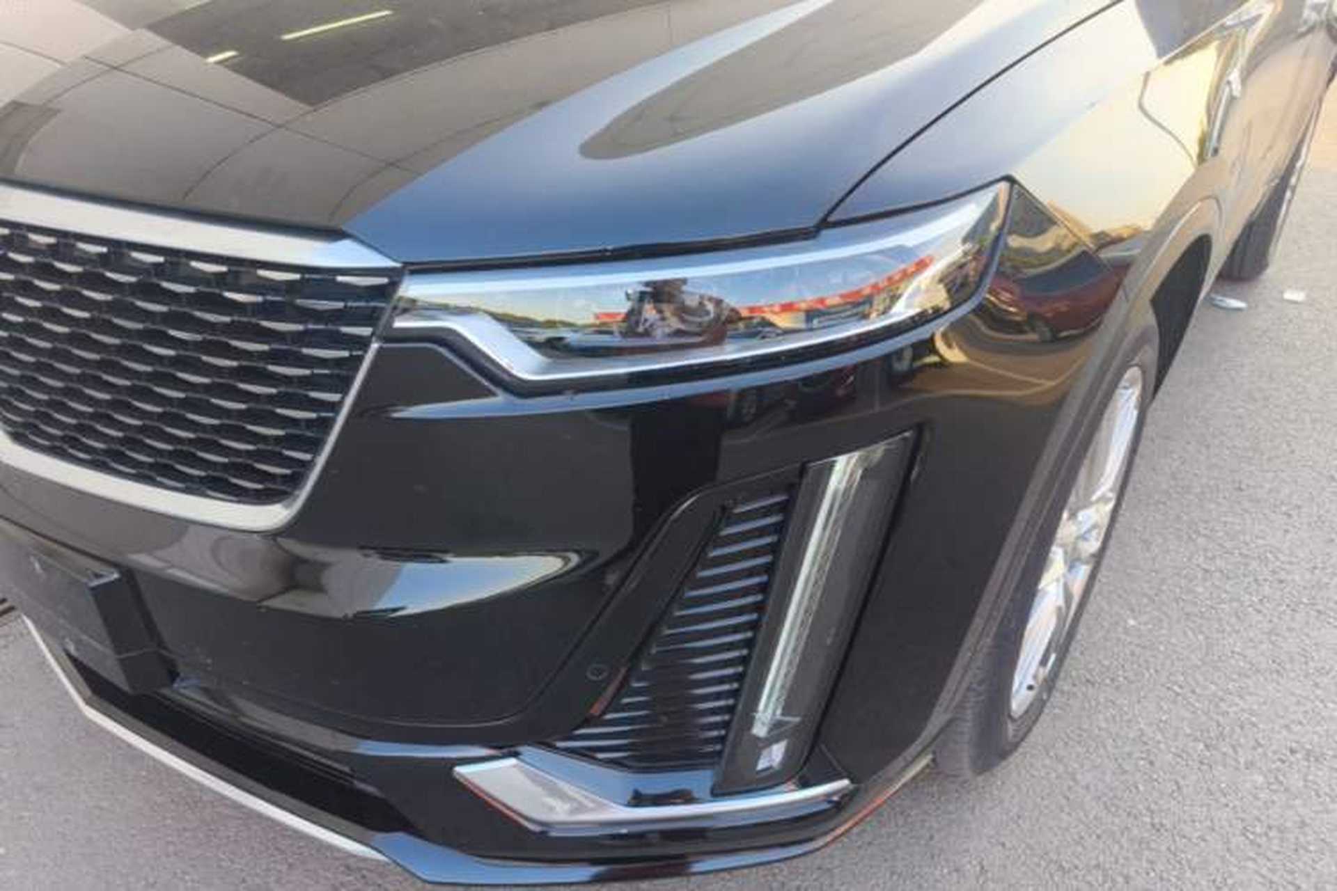 Used Cadillac XT6 2022 2.0T 7-Seater Four-Wheel Drive Luxury Version Left Front Headlight