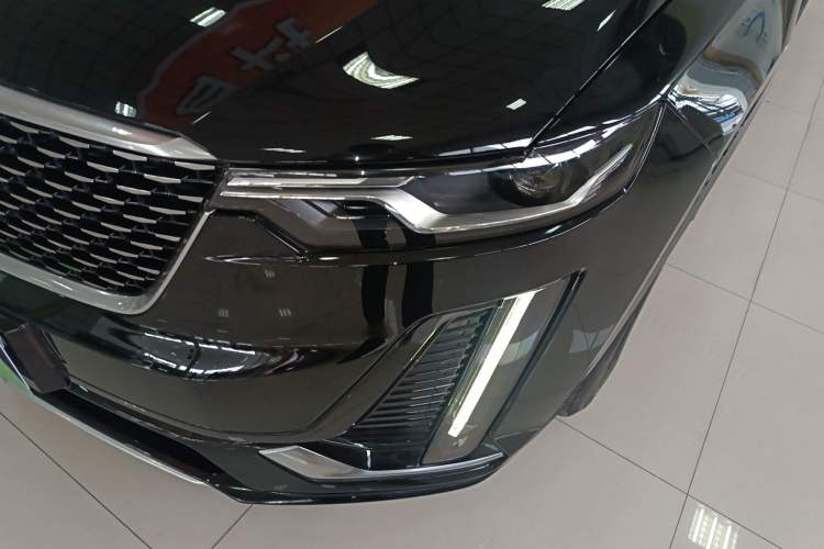 Used Cadillac XT6 2022 2.0T Six-Seater Four-Wheel-Drive Luxury Version Left Front Headlight