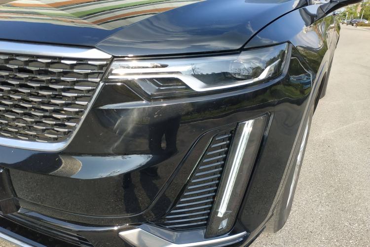 Used Cadillac XT6 2022 2.0T 7-Seater Four-Wheel-Drive Luxury Version Left Front Headlight
