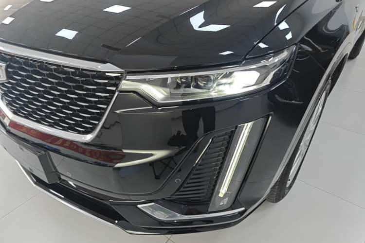 Used Cadillac XT6 2022 2.0T Six-Seater Four-Wheel Drive Luxury Version Left Front Headlight