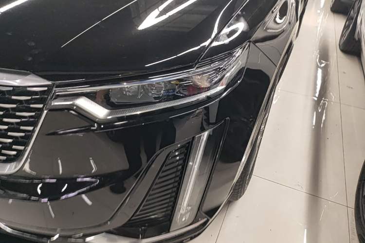 Used Cadillac XT6 2022 2.0T Six-Seater Four-Wheel Drive Luxury Version Left Front Headlight