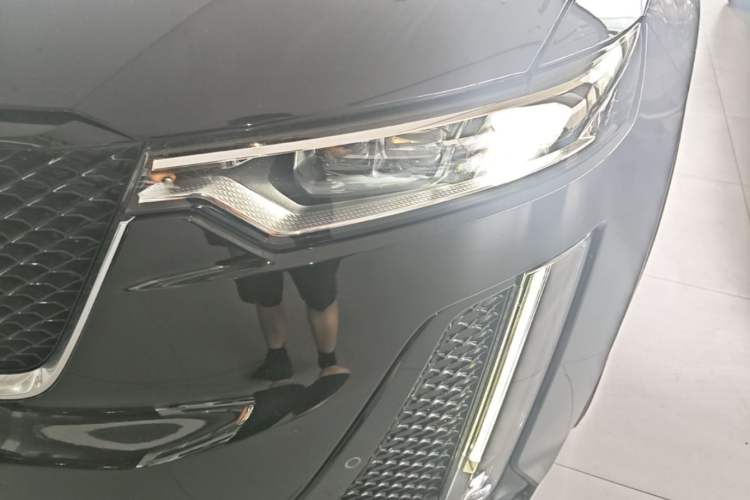Used Cadillac XT6 2022 2.0T Six-Seater Four-Wheel-Drive Prestige Version Left Front Headlight