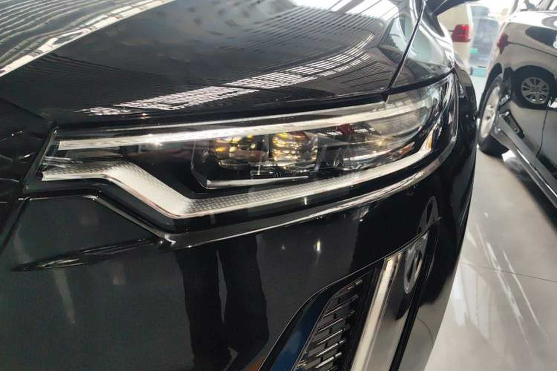 Used Cadillac XT6 2022 2.0T Six-Seater Four-Wheel Drive Luxury 120th Anniversary Limited Edition Left Front Headlight