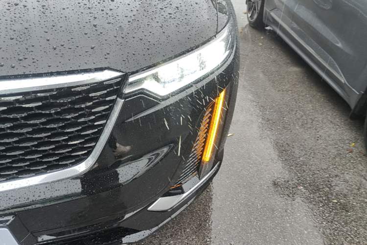 Used Cadillac XT6 2022 2.0T Six-Seater Four-Wheel Drive Luxury Version Left Front Headlight