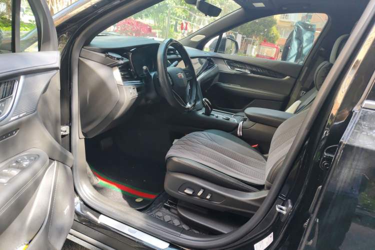 Used Cadillac XT6 2022 2.0T 7-Seater Four-Wheel Drive Luxury Standard Edition Left Front Seat