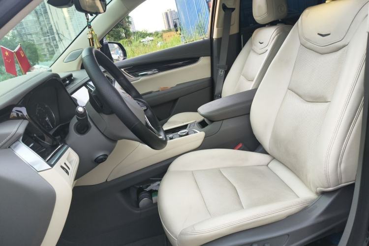 Used Cadillac XT6 2022 2.0T Six-Seater Four-Wheel Drive Luxury Version Left Front Seat
