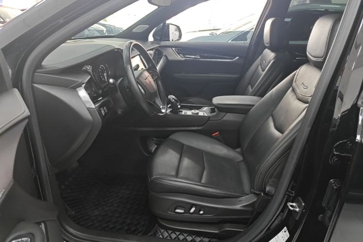 Used Cadillac XT6 2022 2.0T Six-Seater Four-Wheel Drive Luxury Version Left Front Seat