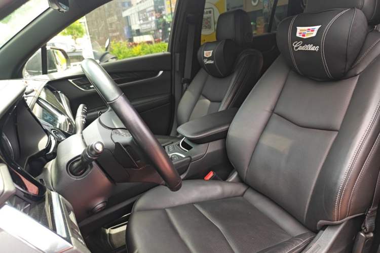 Used Cadillac XT6 2022 2.0T Six-Seater Four-Wheel-Drive Luxury Standard Edition Left Front Seat