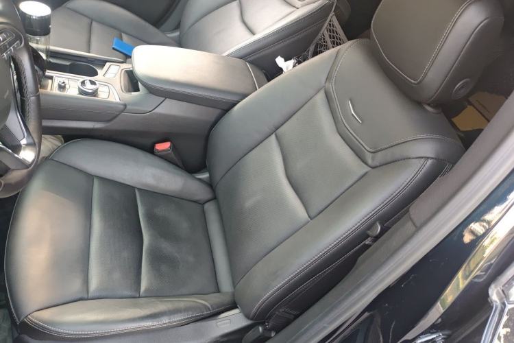 Used Cadillac XT6 2022 2.0T Six-Seater Four-Wheel Drive Luxury 120th Anniversary Limited Edition Left Front Seat