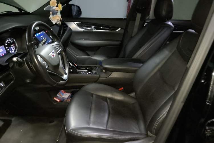 Used Cadillac XT6 2022 2.0T 7-Seater Four-Wheel Drive Luxury Version Left Front Seat