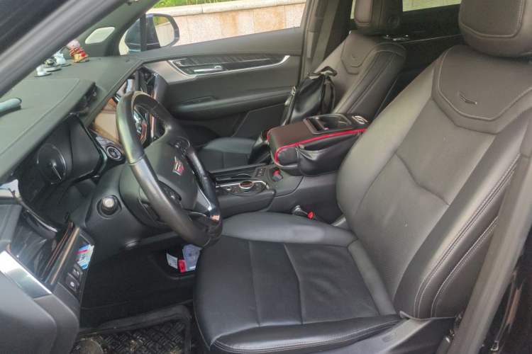 Used Cadillac XT6 2022 2.0T 7-Seater Four-Wheel Drive Luxury Version Left Front Seat