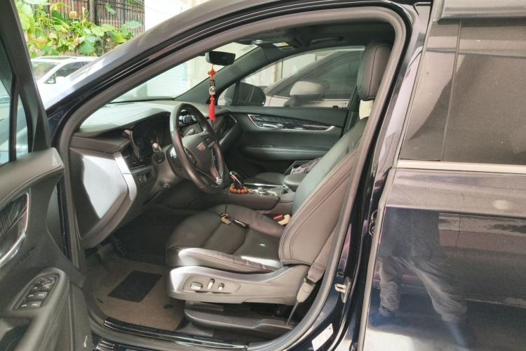 Used Cadillac XT6 2022 2.0T 7-Seater Four-Wheel Drive Luxury Standard Edition Left Front Seat