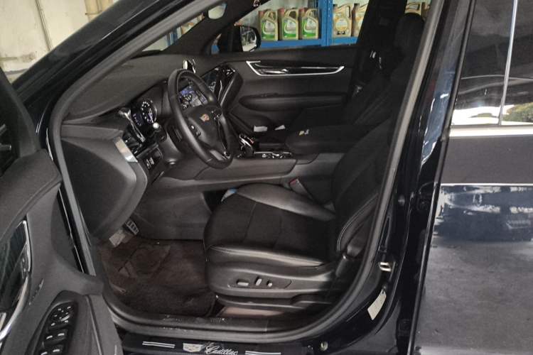 Used Cadillac XT6 2022 2.0T 7-Seater Four-Wheel Drive Luxury Version Left Front Seat