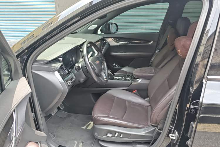 Used Cadillac XT6 2022 2.0T 7-Seater Four-Wheel Drive Luxury Version Left Front Seat