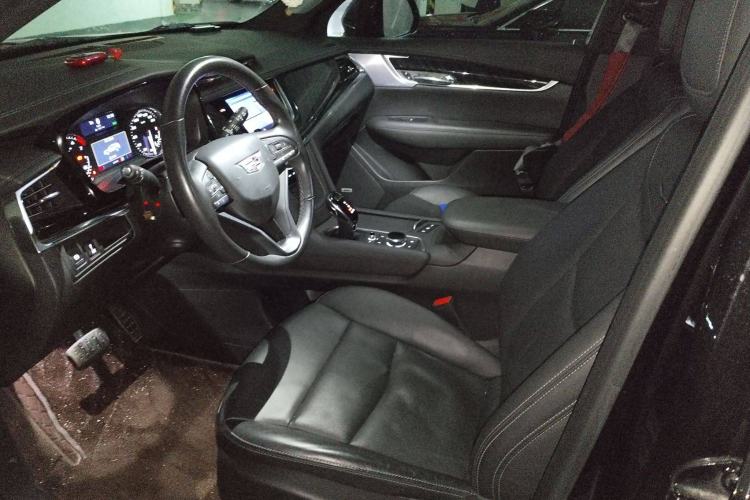 Used Cadillac XT6 2022 2.0T Six-Seater Four-Wheel Drive Luxury Version Left Front Seat