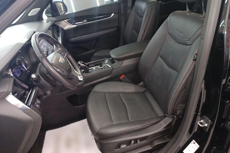 Used Cadillac XT6 2022 2.0T Six-Seater Four-Wheel Drive Luxury Version Left Front Seat