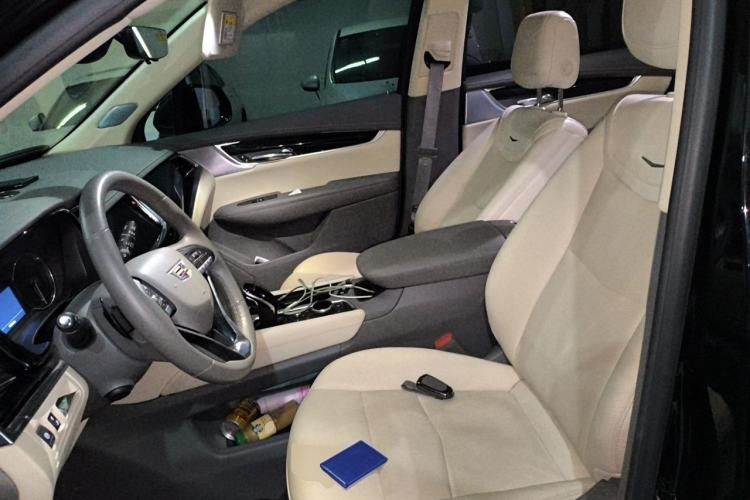Used Cadillac XT6 2022 2.0T 7-Seater Four-Wheel Drive Luxury Standard Edition Left Front Seat
