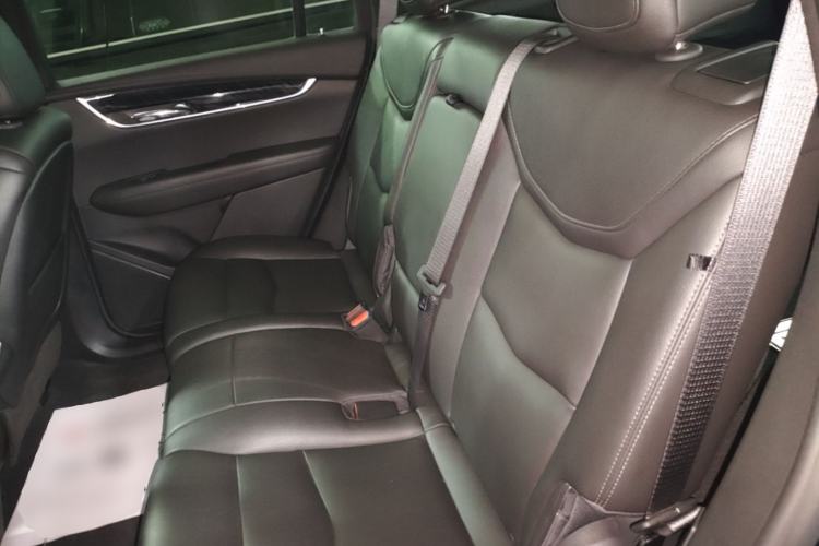 Used Cadillac XT6 2022 2.0T 7-Seater Two-Wheel Drive Luxury Version Left Rear Seat