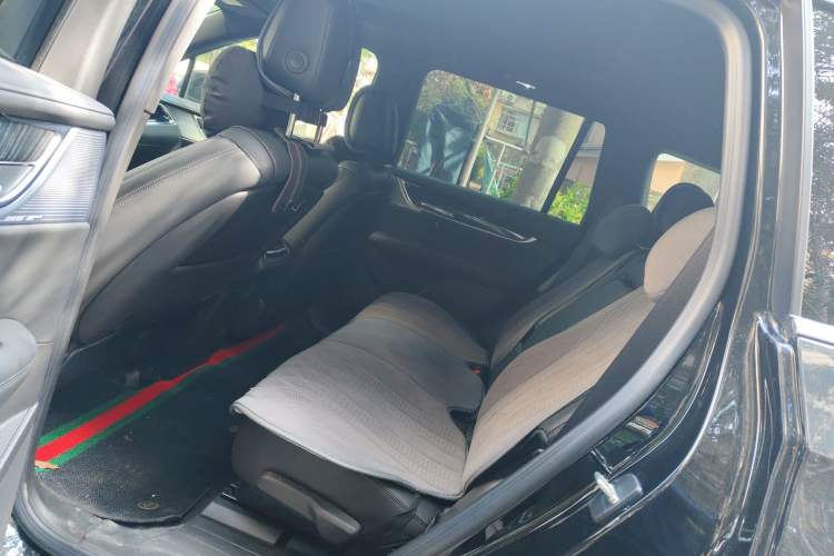 Used Cadillac XT6 2022 2.0T 7-Seater Four-Wheel Drive Luxury Standard Edition Left Rear Seat