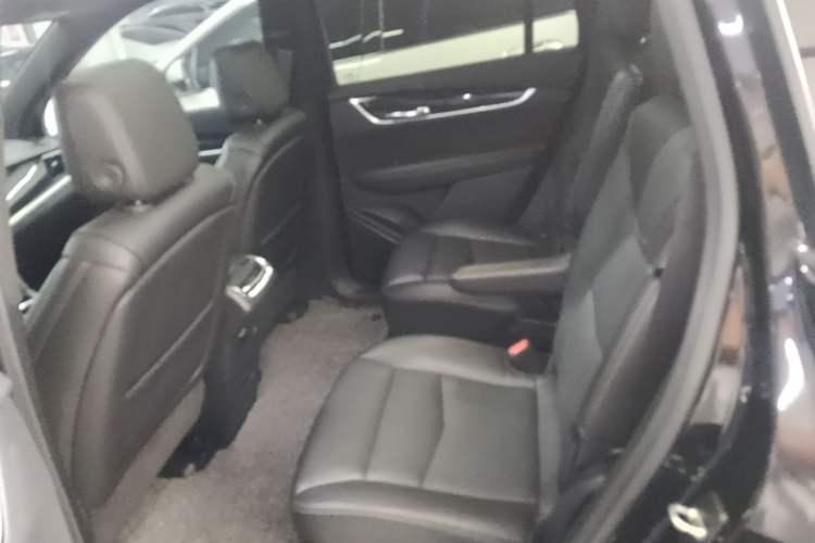 Used Cadillac XT6 2022 2.0T Six-Seater Four-Wheel Drive Luxury 120th Anniversary Limited Edition Left Rear Seat