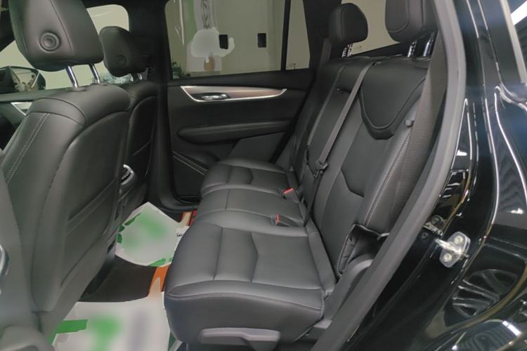 Used Cadillac XT6 2022 2.0T 7-Seater Four-Wheel-Drive Luxury Version Left Rear Seat