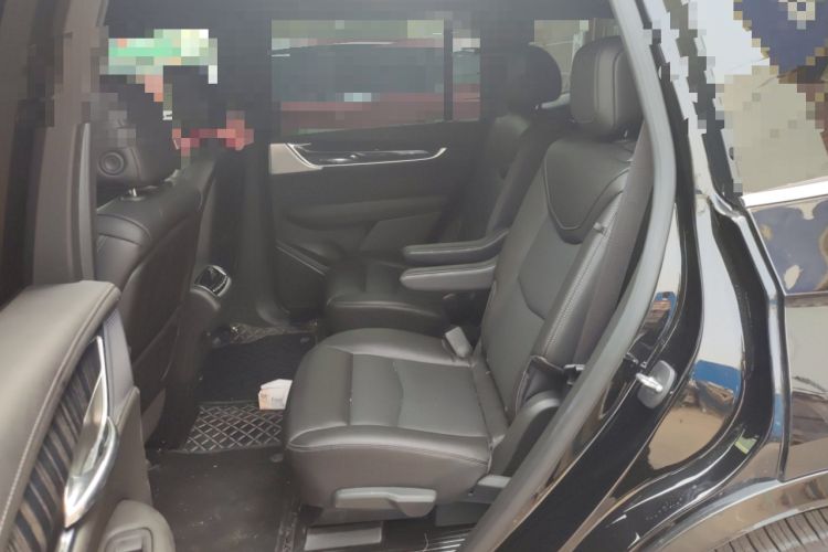 Used Cadillac XT6 2022 2.0T Six-Seater Four-Wheel Drive Luxury Version Left Rear Seat