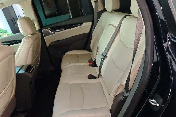Used Cadillac XT6 2022 2.0T 7-Seater Four-Wheel Drive Luxury Version Left Rear Seat