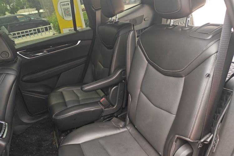 Used Cadillac XT6 2022 2.0T Six-Seater Four-Wheel-Drive Luxury Standard Edition Left Rear Seat