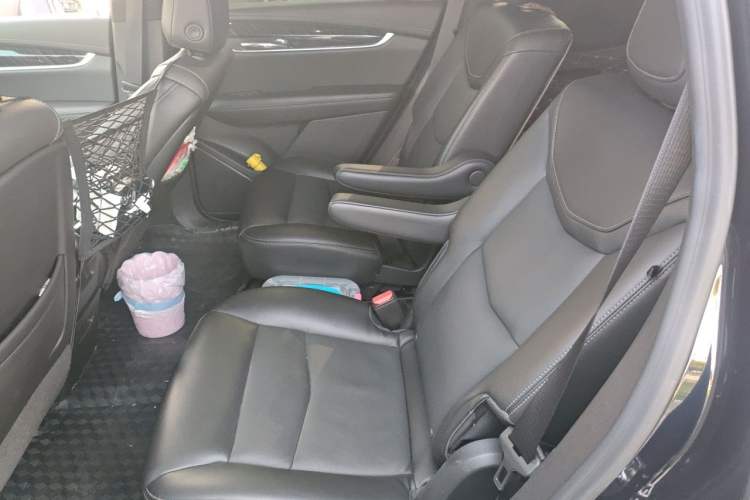 Used Cadillac XT6 2022 2.0T Six-Seater Four-Wheel Drive Luxury 120th Anniversary Limited Edition Left Rear Seat