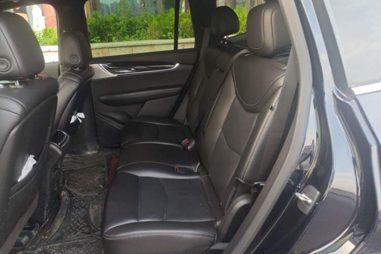 Used Cadillac XT6 2022 2.0T 7-Seater Four-Wheel Drive Luxury Version Left Rear Seat