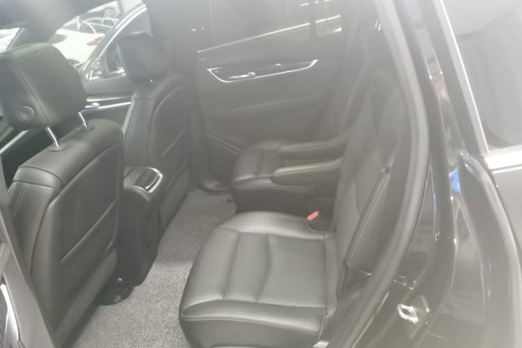 Used Cadillac XT6 2022 2.0T Six-Seater Four-Wheel Drive Luxury 120th Anniversary Limited Edition Left Rear Seat