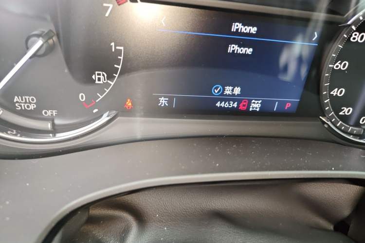 Used Cadillac XT6 2022 2.0T Six-Seater Four-Wheel-Drive Luxury Standard Edition Odometer Close Up