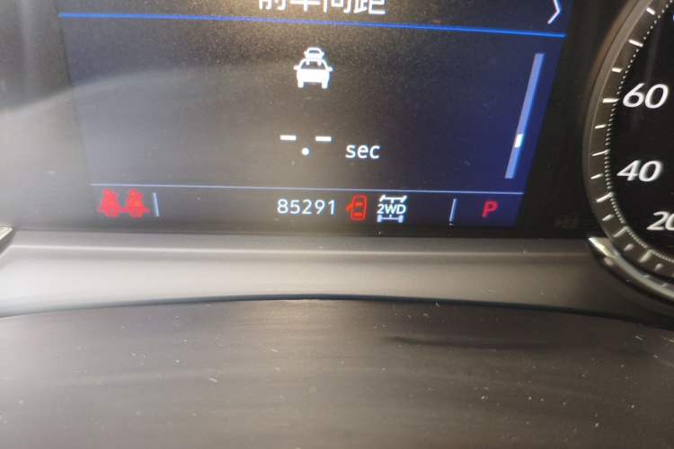 Used Cadillac XT6 2022 2.0T Six-Seater Four-Wheel-Drive Luxury Standard Edition Odometer Close Up