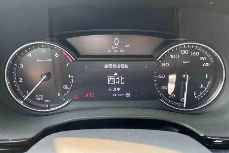 Used Cadillac XT6 2022 2.0T Six-Seater Four-Wheel-Drive Luxury Standard Edition Odometer Close Up